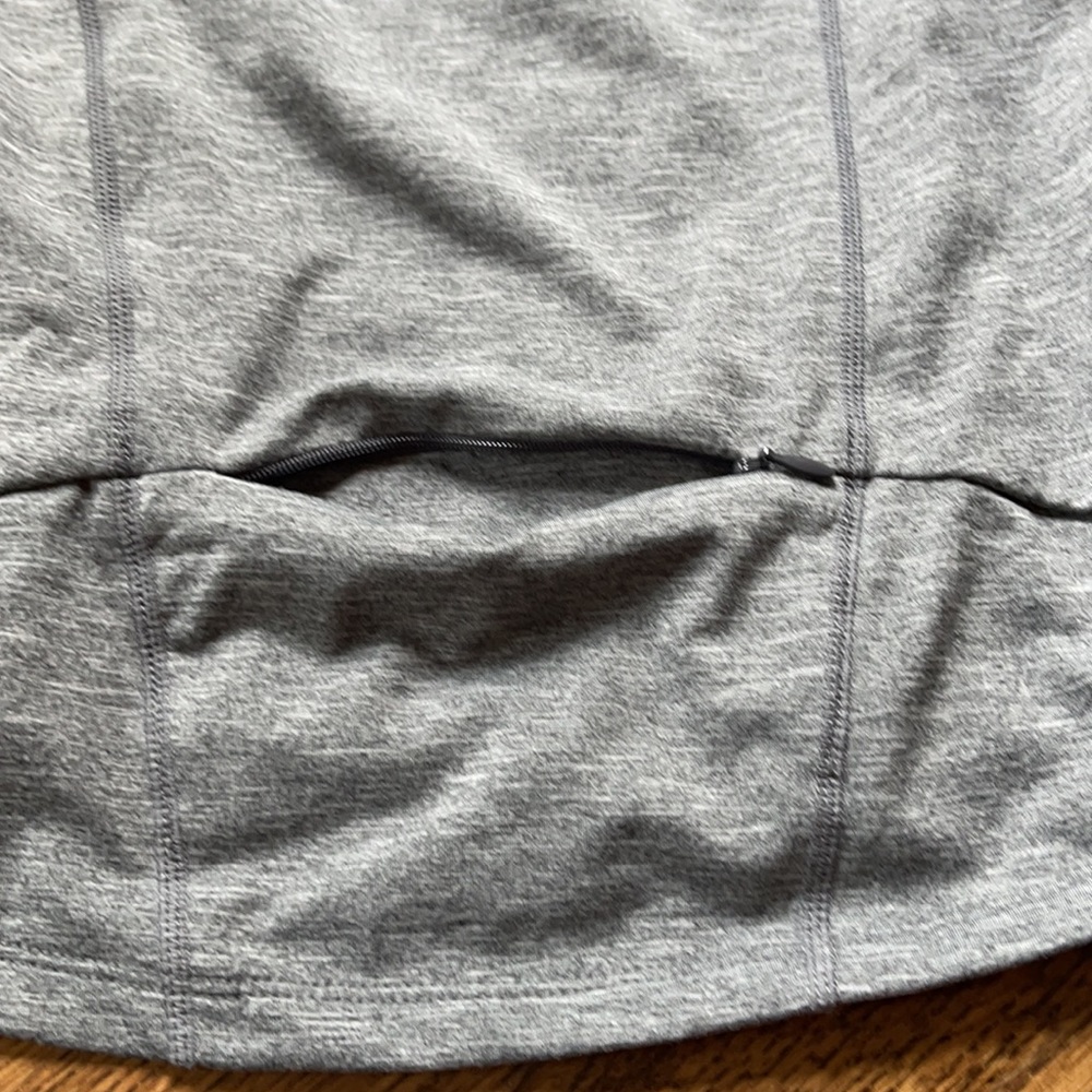 Gap Fit Women’s Hoodie - Picture 3 of 6